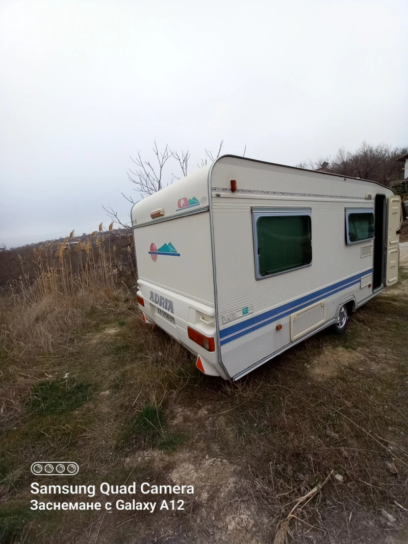 Каравана Adria уника Б , снимка 10 - Каравани и кемпери - 53019229