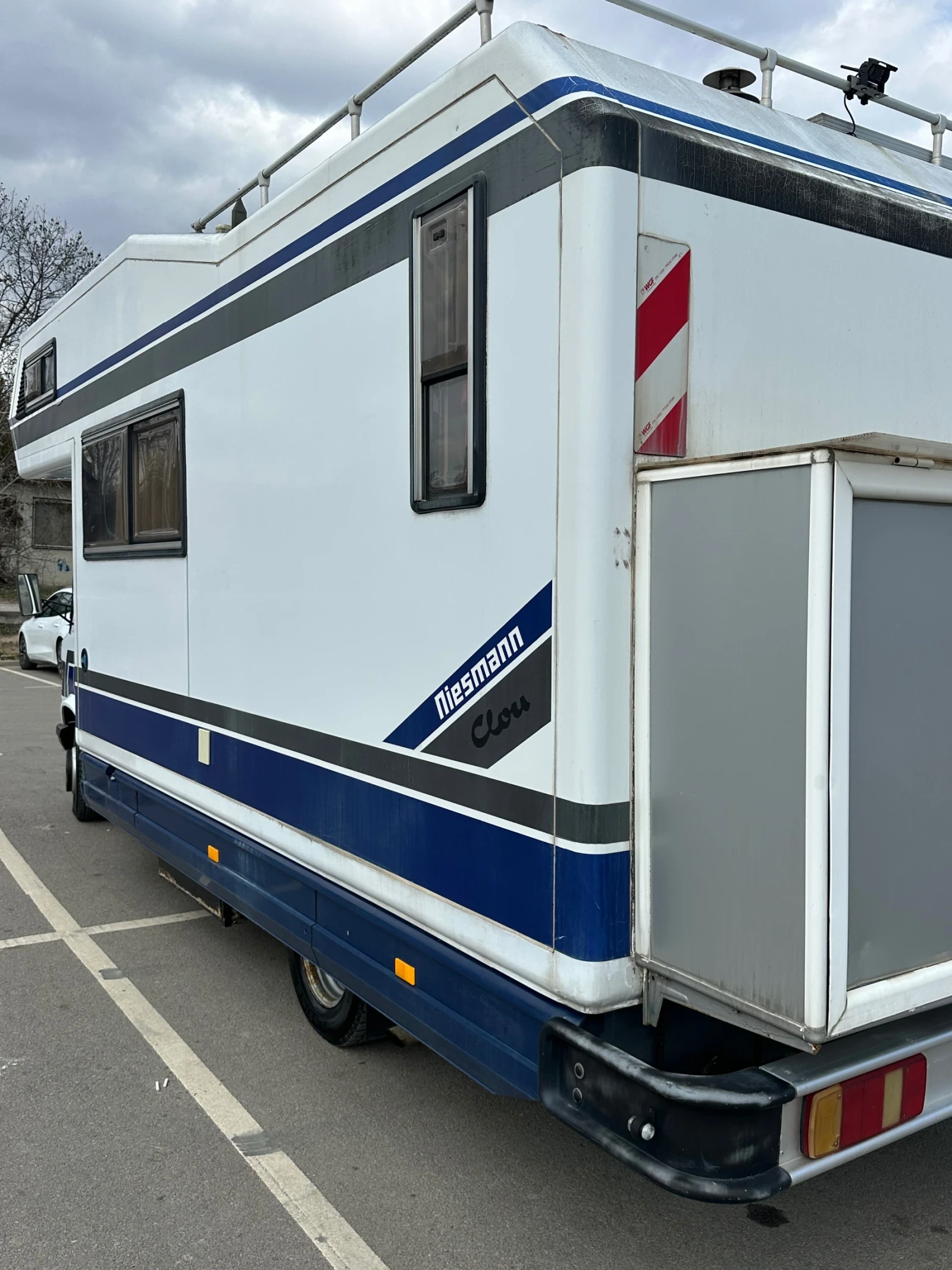 Кемпер Mercedes-Benz Niesmann- Clou, снимка 2 - Каравани и кемпери - 53987410