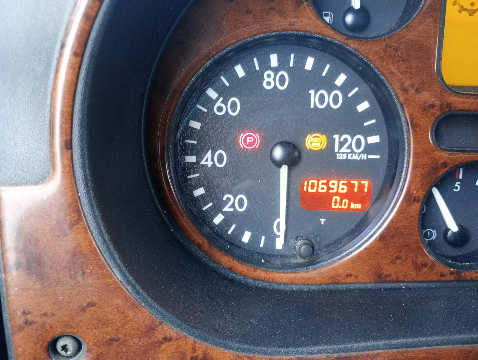 �� ������ ������ ��24 | Mobile.bg � ����������� 4