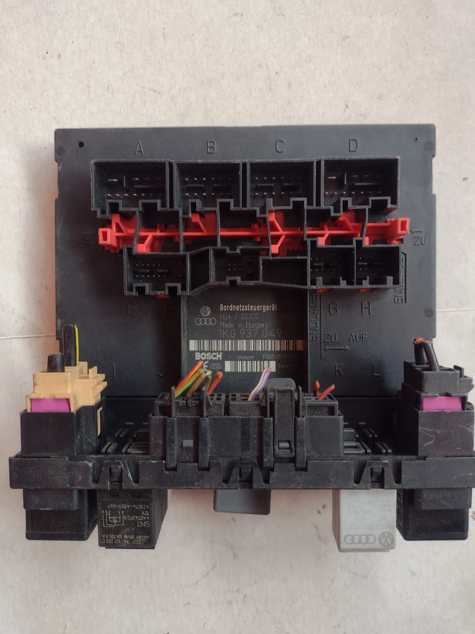 1K0 937 049 AG 1K0937049AG    VW CADDY III  | Mobile.bg   1