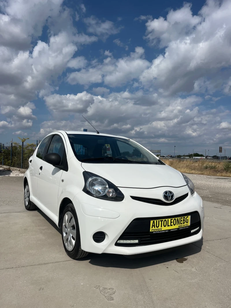 Toyota Aygo 1.0i, снимка 3 - Автомобили и джипове - 47179321