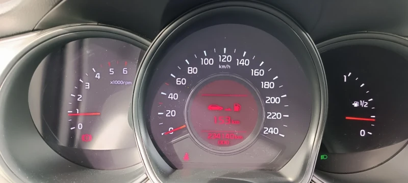 Kia Ceed 1.4CRDI/90KC, снимка 10 - Автомобили и джипове - 48151536