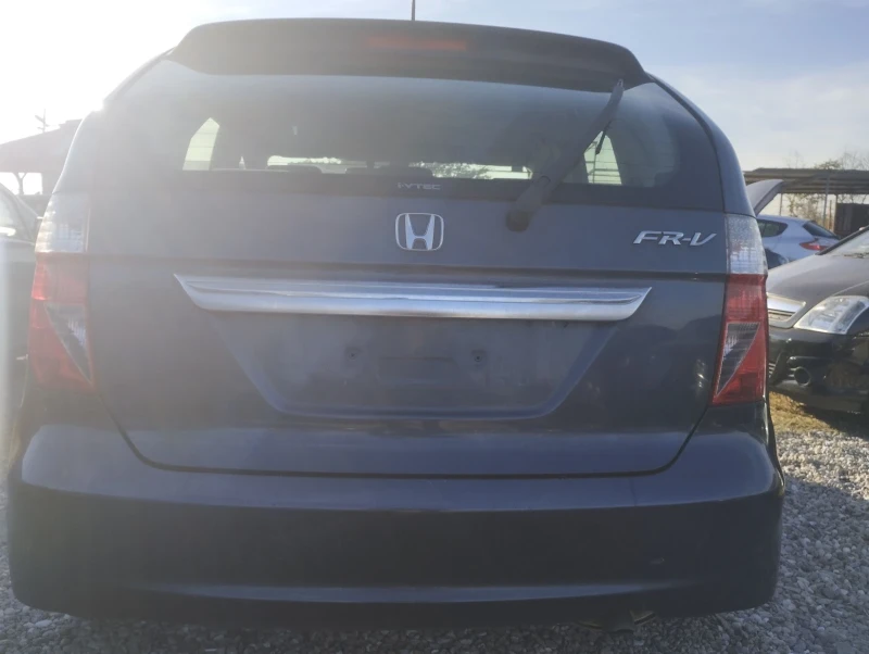 Honda Fr-v 2.0, снимка 10 - Автомобили и джипове - 48164539