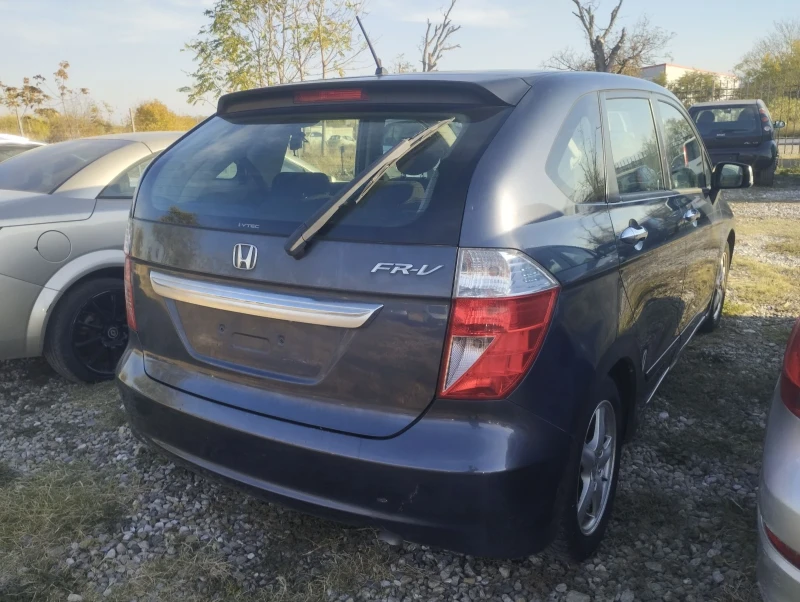 Honda Fr-v 2.0, снимка 4 - Автомобили и джипове - 48164539