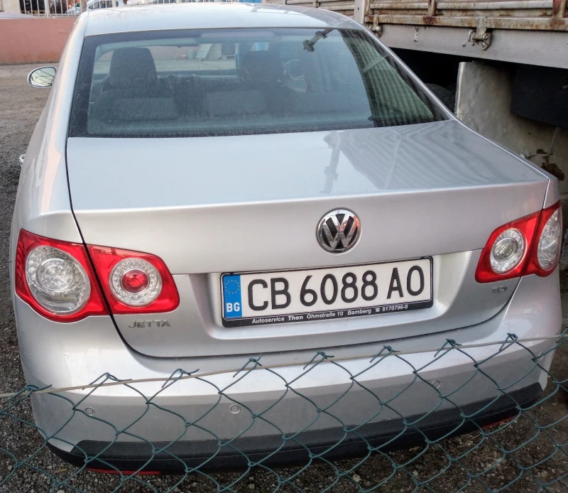 VW Jetta 1.9TDI, снимка 5 - Автомобили и джипове - 49105523