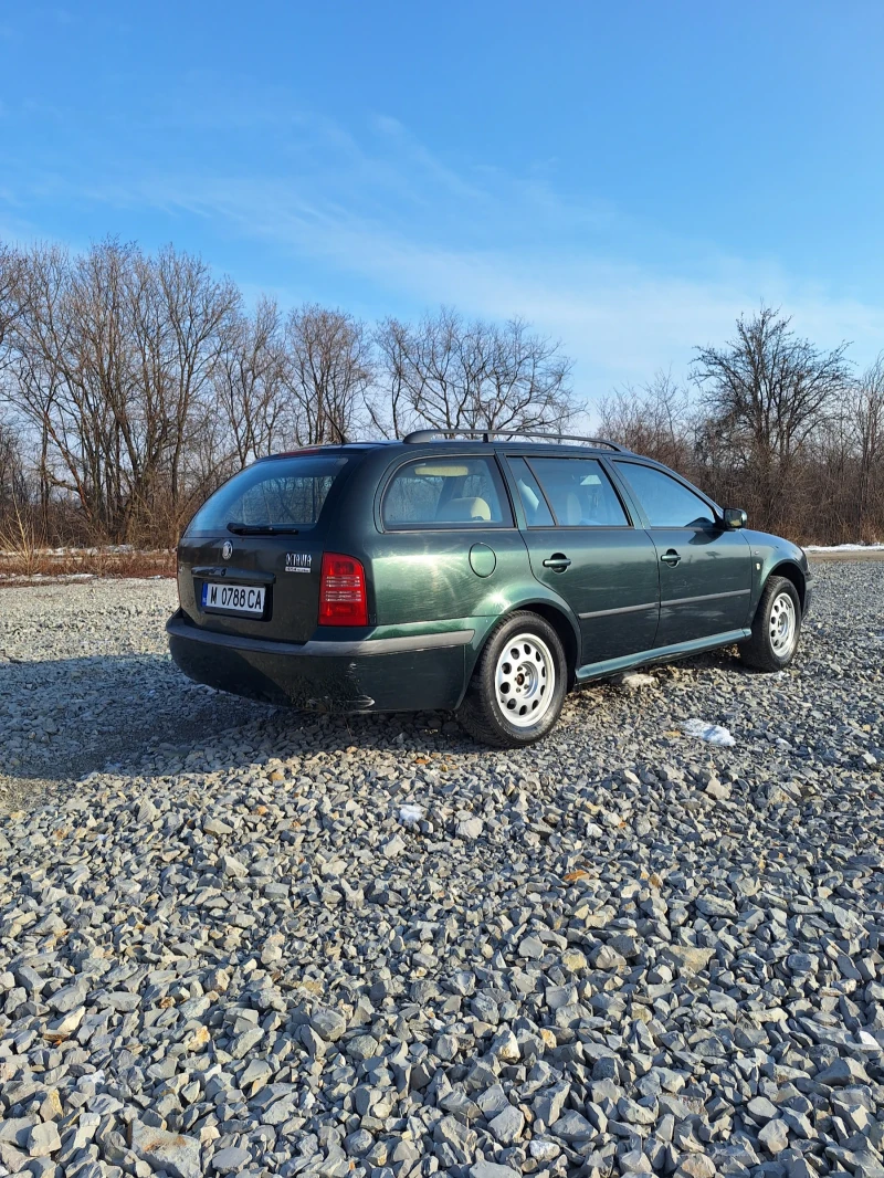 Skoda Octavia 1.8, снимка 3 - Автомобили и джипове - 49251078