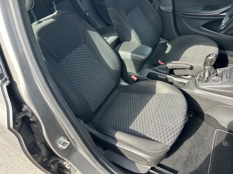 Opel Astra 1.6, снимка 9 - Автомобили и джипове - 51531421