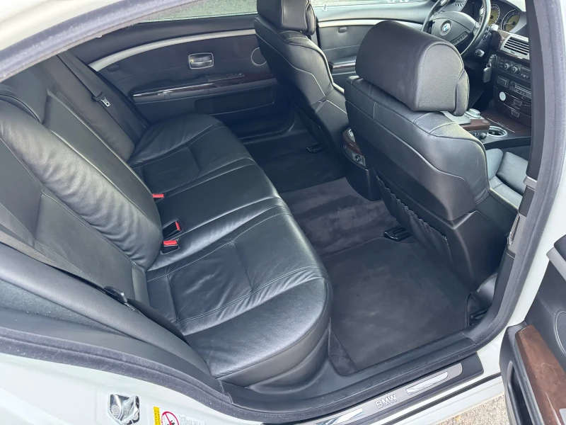 BMW 730 D Long Swiss, снимка 12 - Автомобили и джипове - 51850546