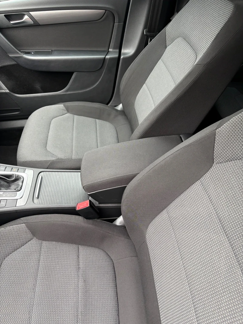 VW Passat 2.0 TDI автомат DSG, снимка 14 - Автомобили и джипове - 52517641