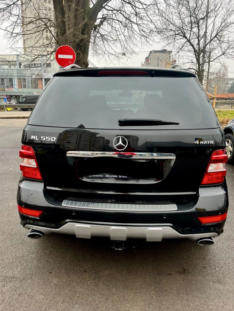 Mercedes-Benz ML 550 AMG, ГАЗ, V8, Carfax, KEYLESS GO, снимка 8 - Автомобили и джипове - 53018691
