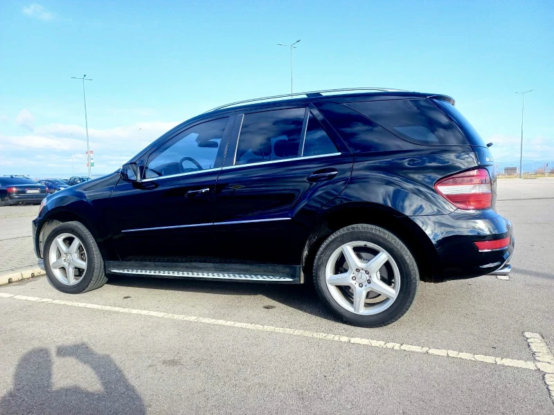 Mercedes-Benz ML 550 AMG, ГАЗ, V8, КЛИП НА МОТОРА, Carfax, KEYLESS GO, снимка 2 - Автомобили и джипове - 53018691
