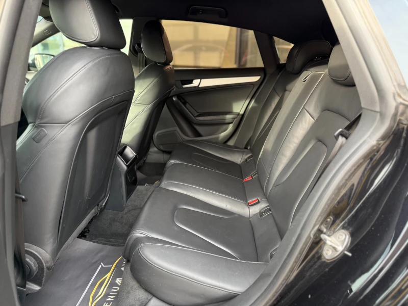 Audi A5 6 МЕСЕЦА ГАРАНЦИЯ/3.0TDI Sportback Facelift, снимка 8 - Автомобили и джипове - 53108307