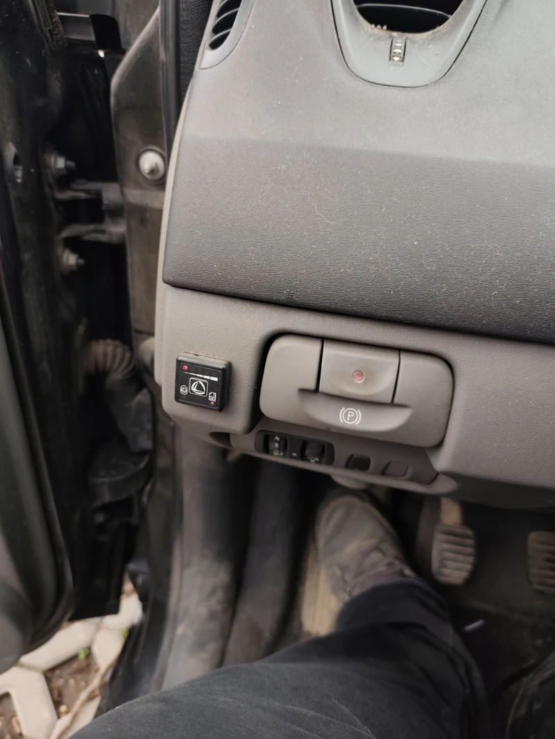 Renault Grand scenic, снимка 2 - Автомобили и джипове - 53211297