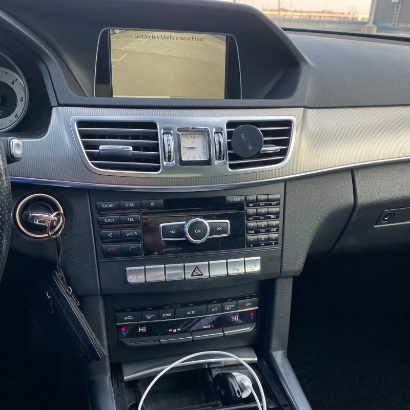 Mercedes-Benz E 300 E300 Bluetec Hybrid , снимка 11 - Автомобили и джипове - 53214251