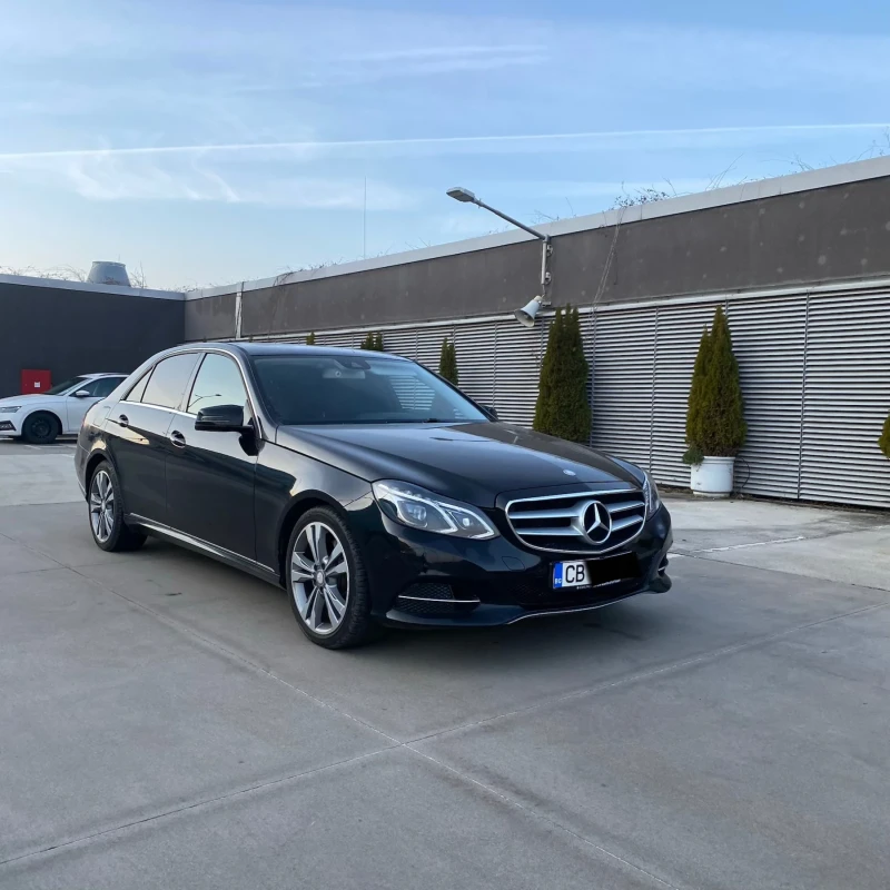 Mercedes-Benz E 300 E300 Bluetec Hybrid , снимка 3 - Автомобили и джипове - 53214251