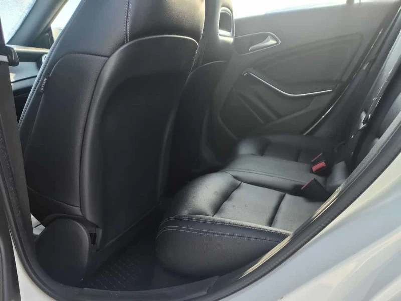 Mercedes-Benz CLA 250 БЕЗ ЗАБЕЛЕЖКИ* CARFAX * , снимка 14 - Автомобили и джипове - 53520250
