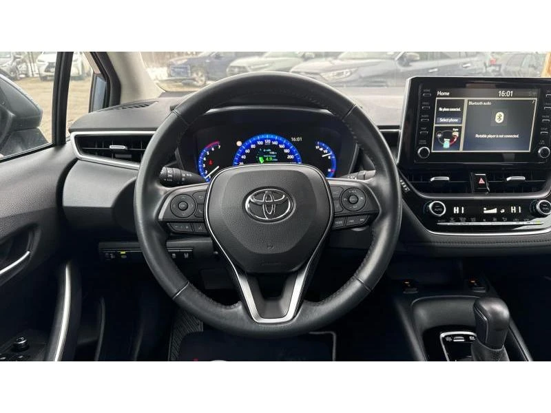 Toyota Corolla 1.8HSD Executive, снимка 9 - Автомобили и джипове - 48751273