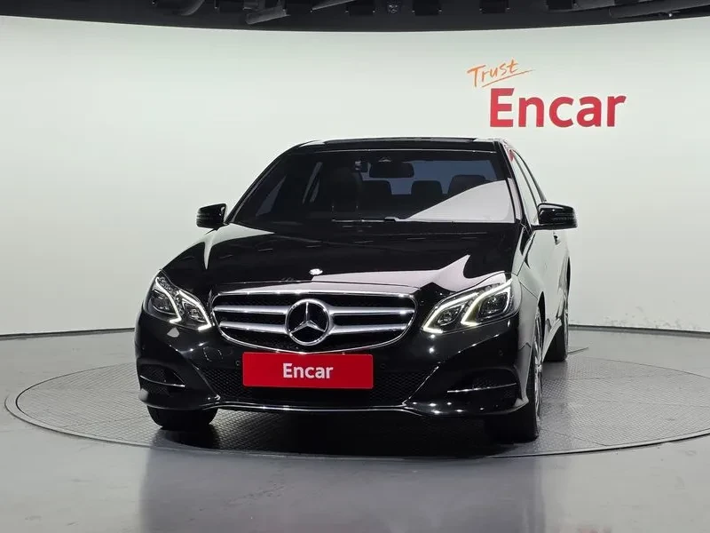 Mercedes-Benz E 220 Avantgarde - САМО 30% АВАНС, снимка 3 - Автомобили и джипове - 55429305