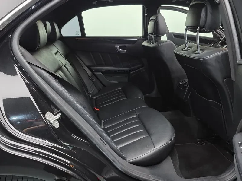 Mercedes-Benz E 220 Avantgarde - САМО 30% АВАНС, снимка 11 - Автомобили и джипове - 55429305