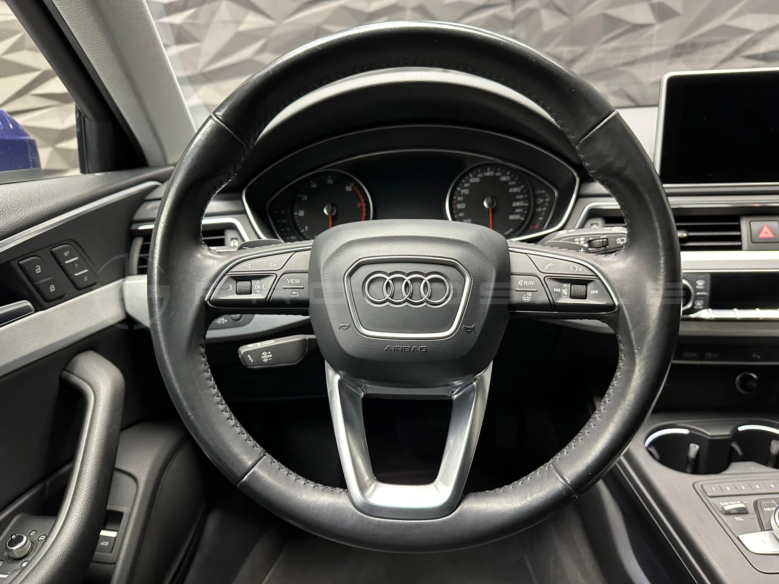 Audi A4 Allroad 2.0tfsi s-tronic - изображение 6