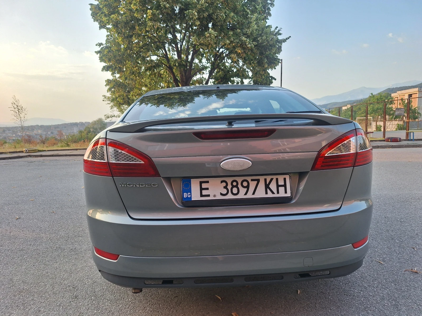 Ford Mondeo 1.6 - изображение 2