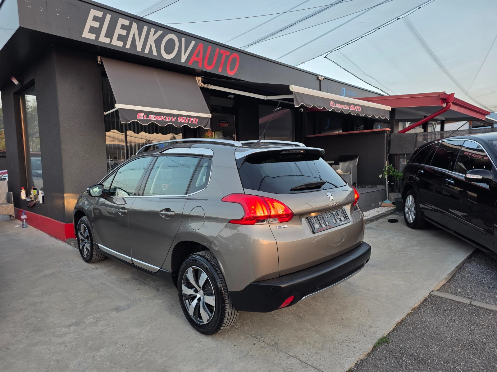 Peugeot 2008 PURE TECH 1.2I-131к.с EURO 6B-НАВИГАЦИЯ-ШВЕЙЦАРИЯ - изображение 6