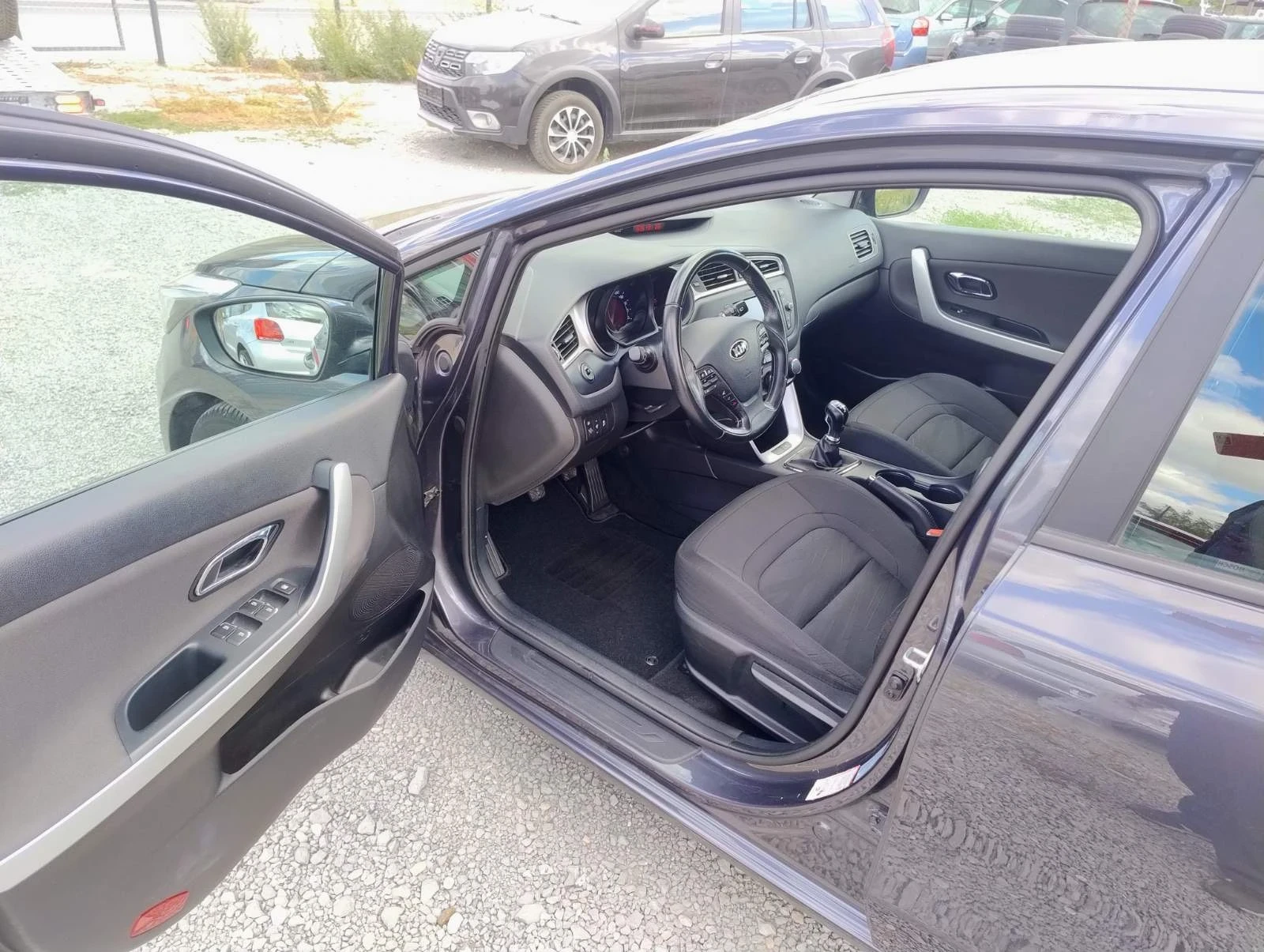 Kia Ceed 1.6 crdi - изображение 9