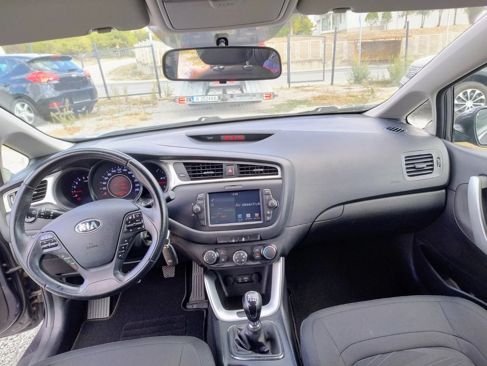 Kia Ceed 1.6 crdi | Mobile.bg — изображение 12