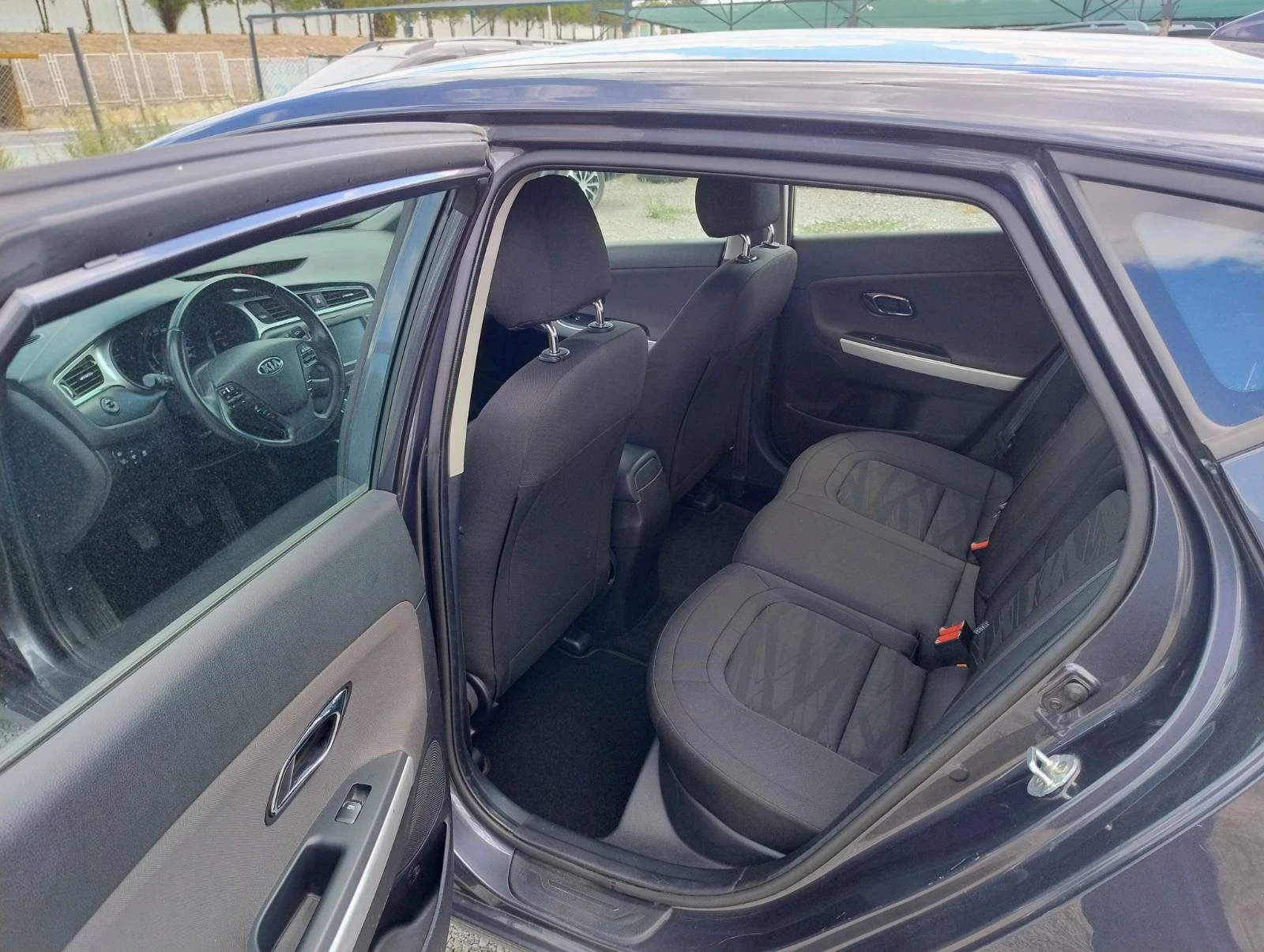Kia Ceed 1.6 crdi - изображение 10