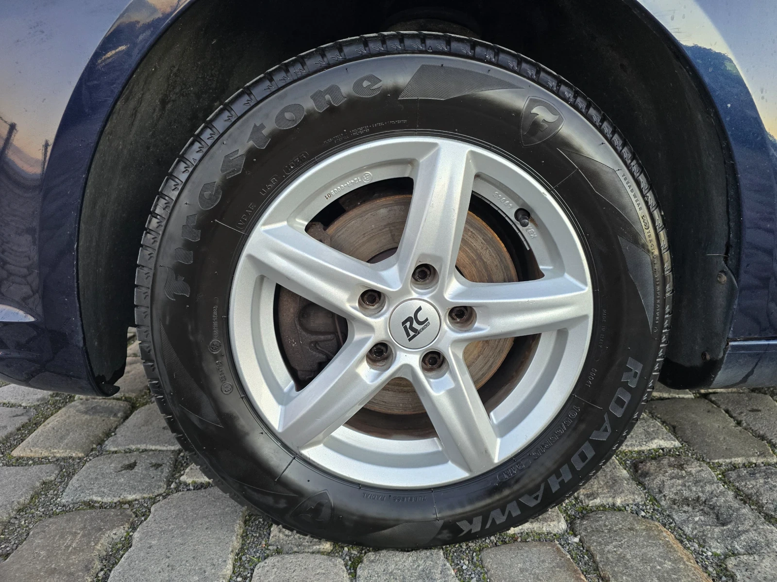 VW Touran 1.6TDI 105кс 2014 г ЕВРО 5 - изображение 9