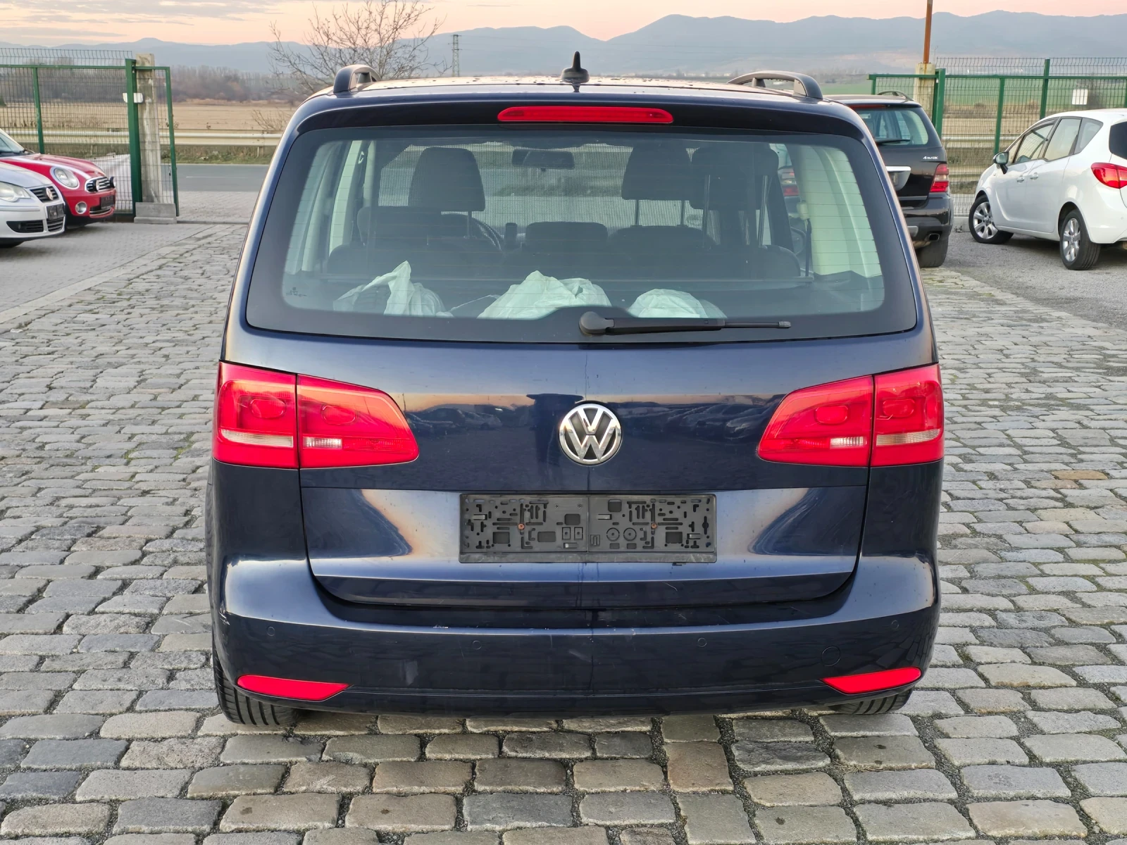 VW Touran 1.6TDI 105кс 2014 г ЕВРО 5 - изображение 6