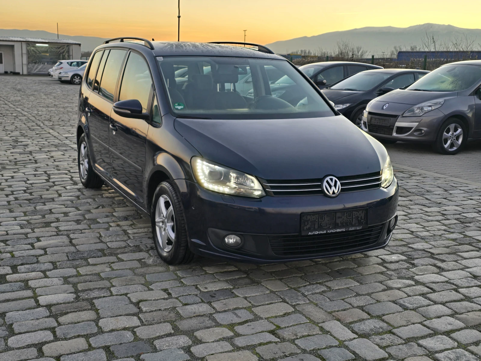VW Touran 1.6TDI 105кс 2014 г ЕВРО 5 - изображение 3