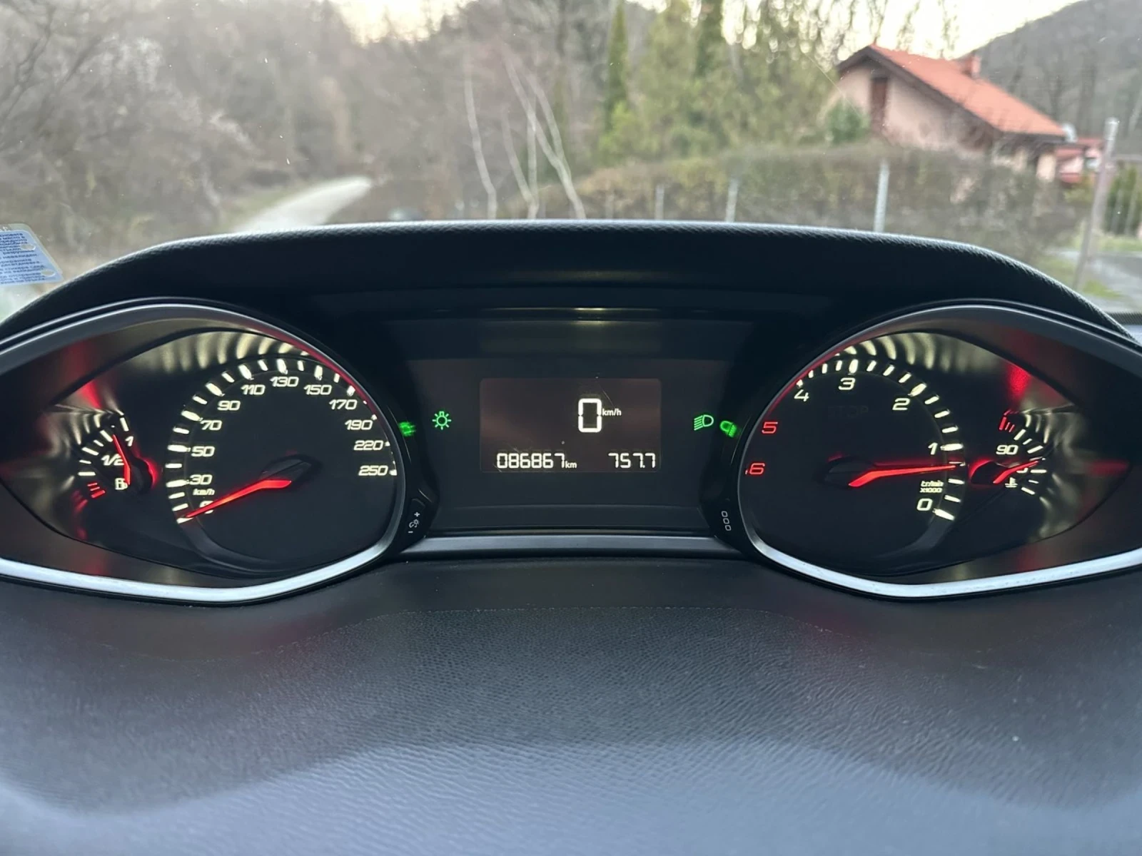 Peugeot 308 T9 1.5BlueHDI | Mobile.bg � ����������� 10