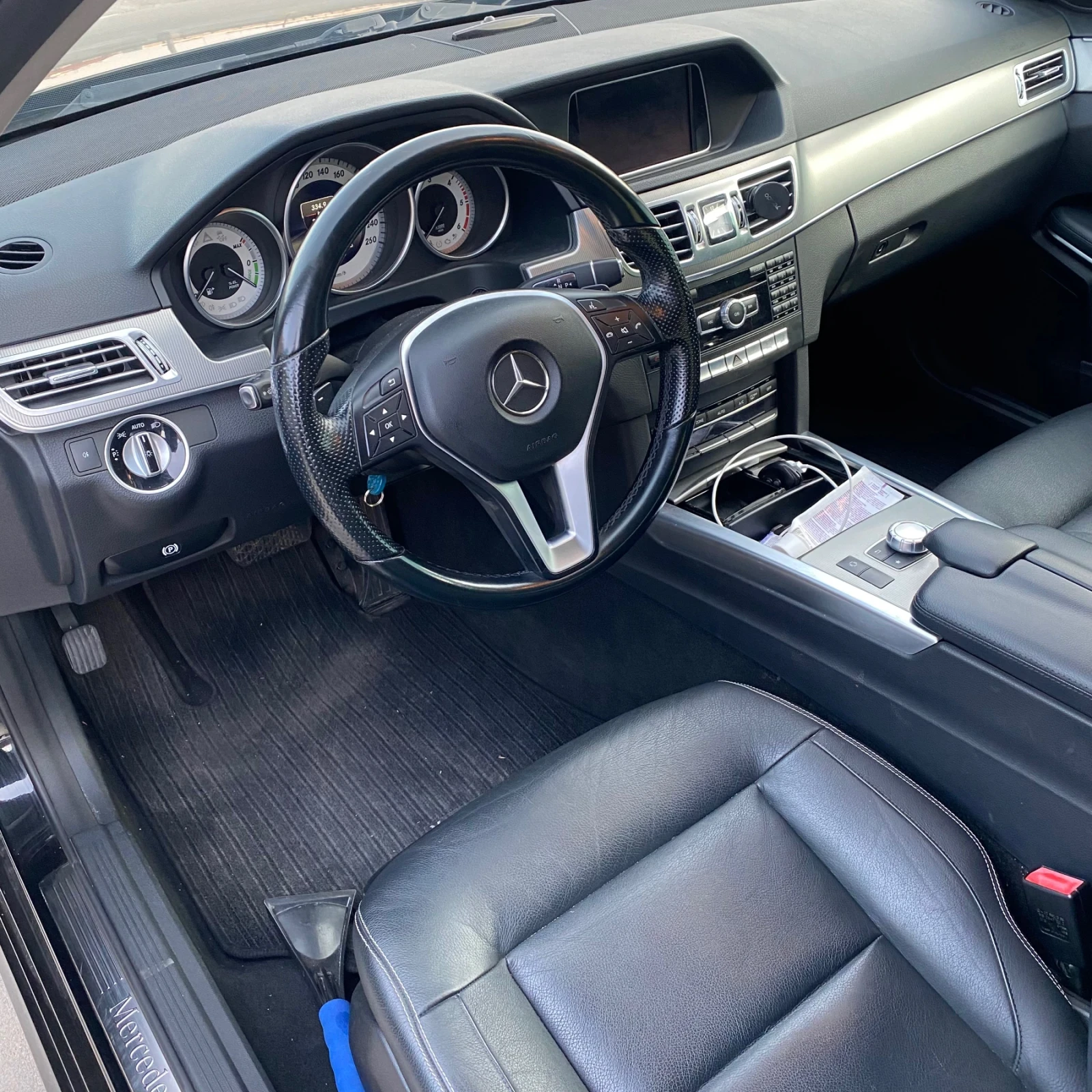 Mercedes-Benz E 300 E300 Bluetec Hybrid  - изображение 7