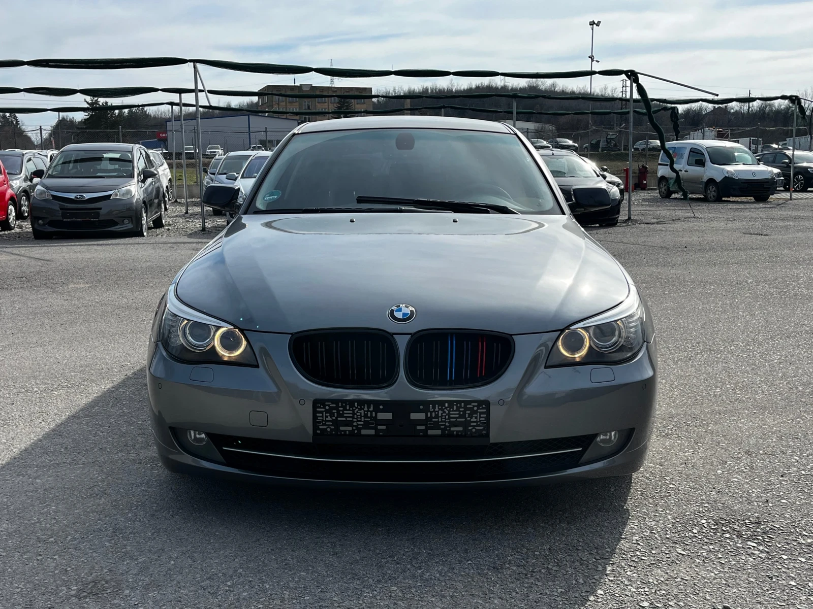 BMW 530 Facelift Automatic, снимка 8 - Автомобили и джипове - 53823321