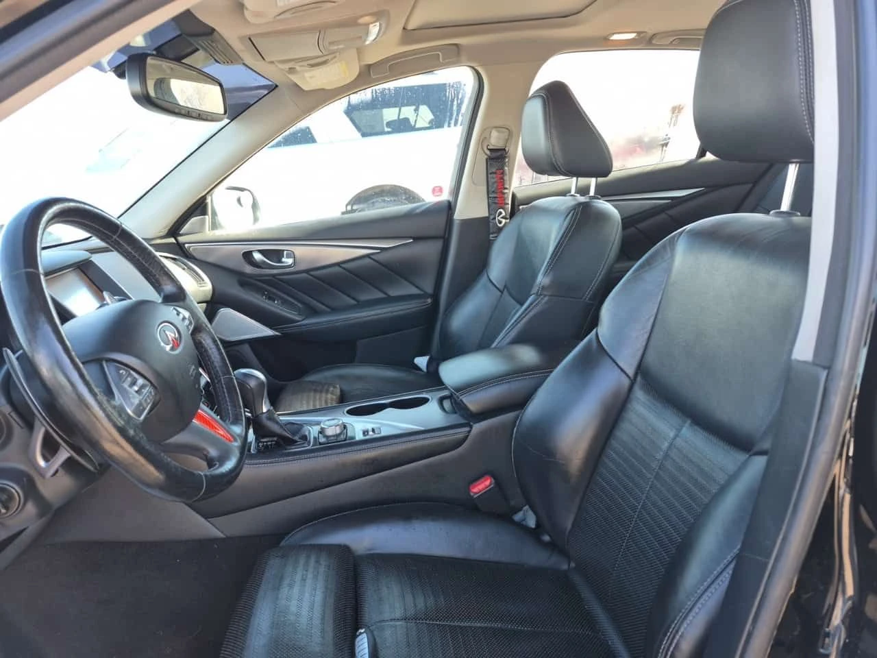 Infiniti Q50  RED SPORT S 400| PANORAMA| CARFAX , снимка 10 - Автомобили и джипове - 53827499