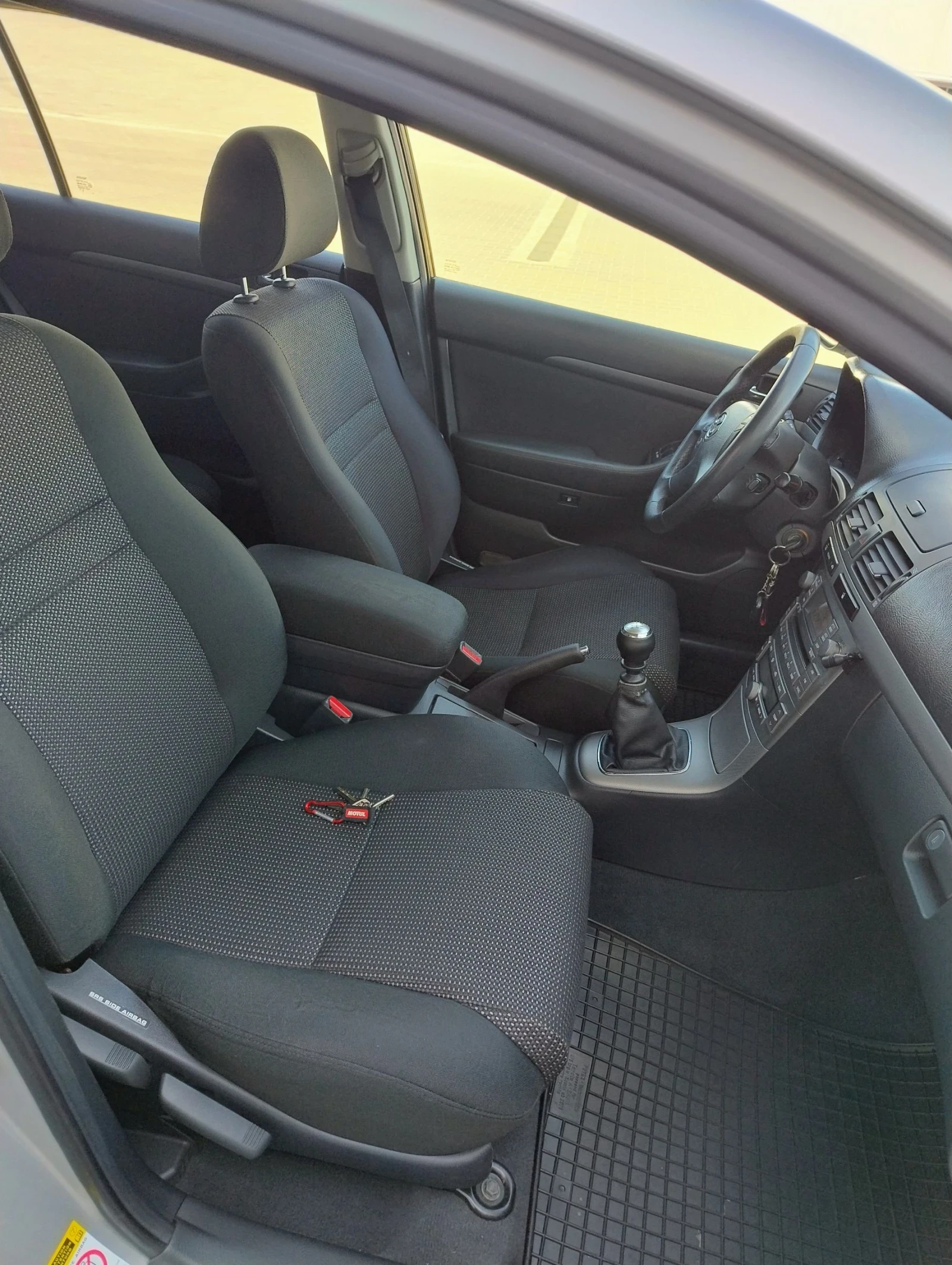 Toyota Avensis T25, снимка 6 - Автомобили и джипове - 53864548