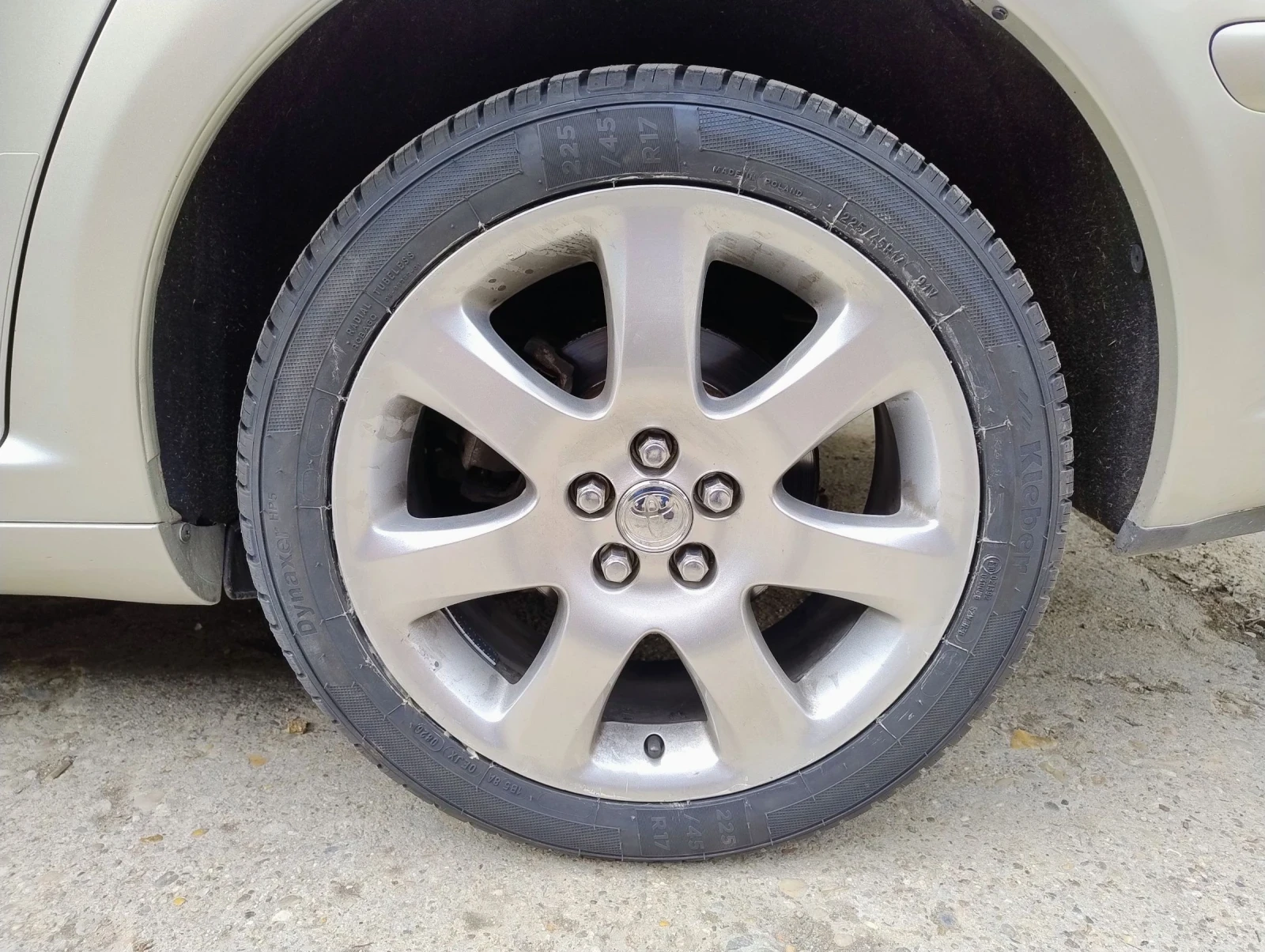 Toyota Avensis T25, снимка 16 - Автомобили и джипове - 53864548