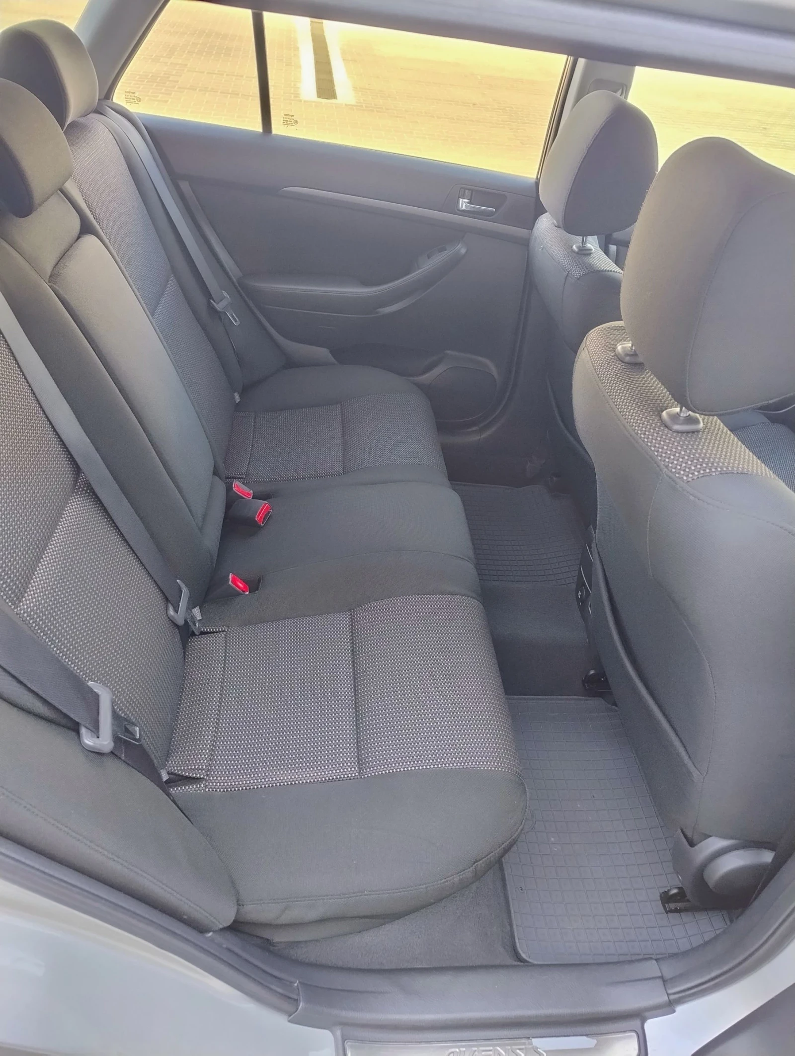 Toyota Avensis T25, снимка 7 - Автомобили и джипове - 53864548