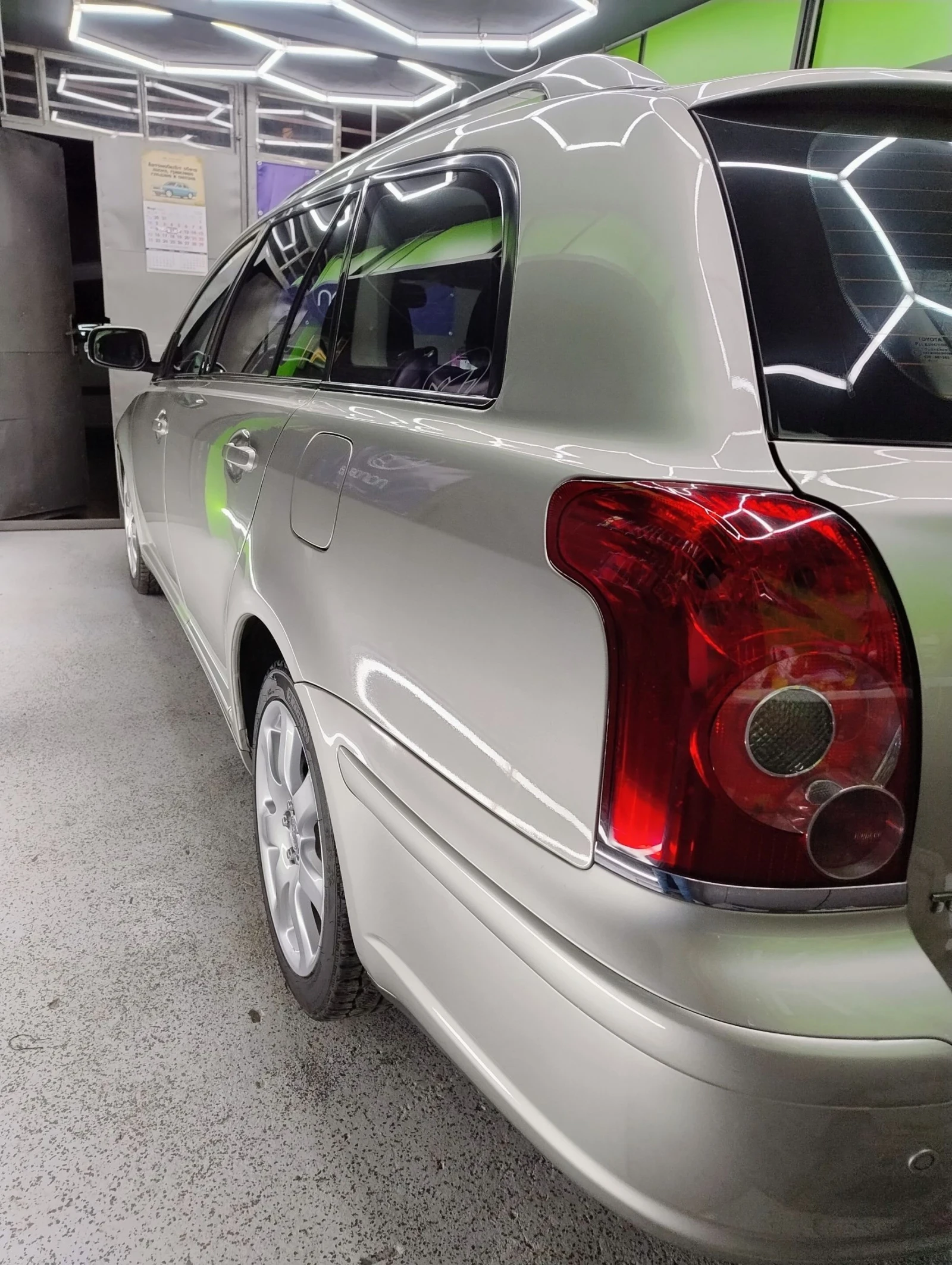 Toyota Avensis T25, снимка 2 - Автомобили и джипове - 53864548