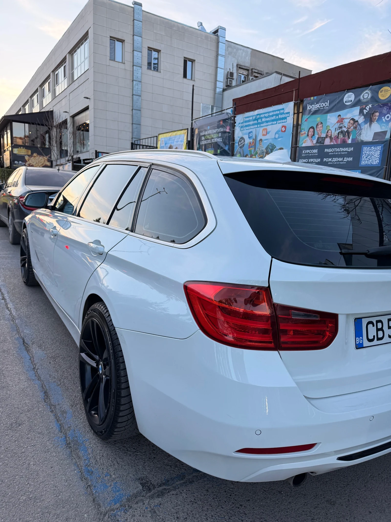 BMW 320 F31 Sport, снимка 3 - Автомобили и джипове - 53892663