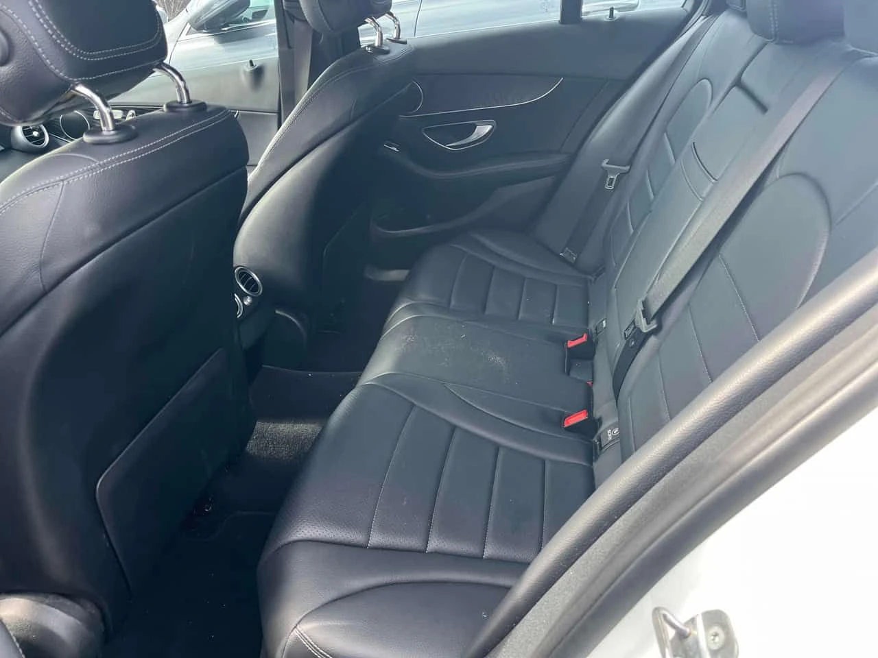 Mercedes-Benz C 300 * CARFAX * ПРЕДСТАВИТЕЛСТВО * KEYLESS, снимка 11 - Автомобили и джипове - 53910668