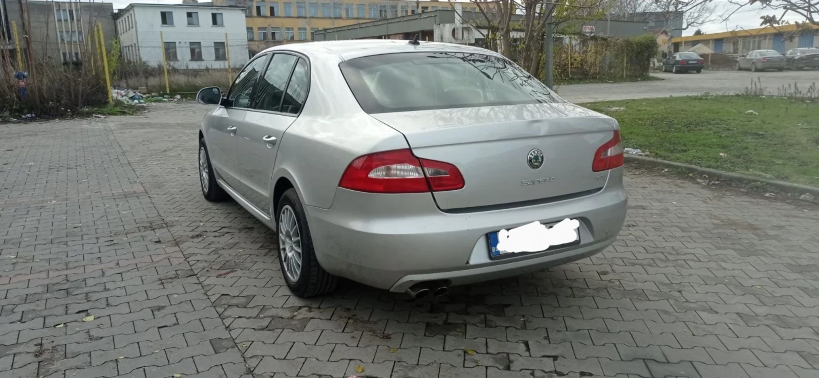 Skoda Superb 1.8 TSI, снимка 4 - Автомобили и джипове - 53932556
