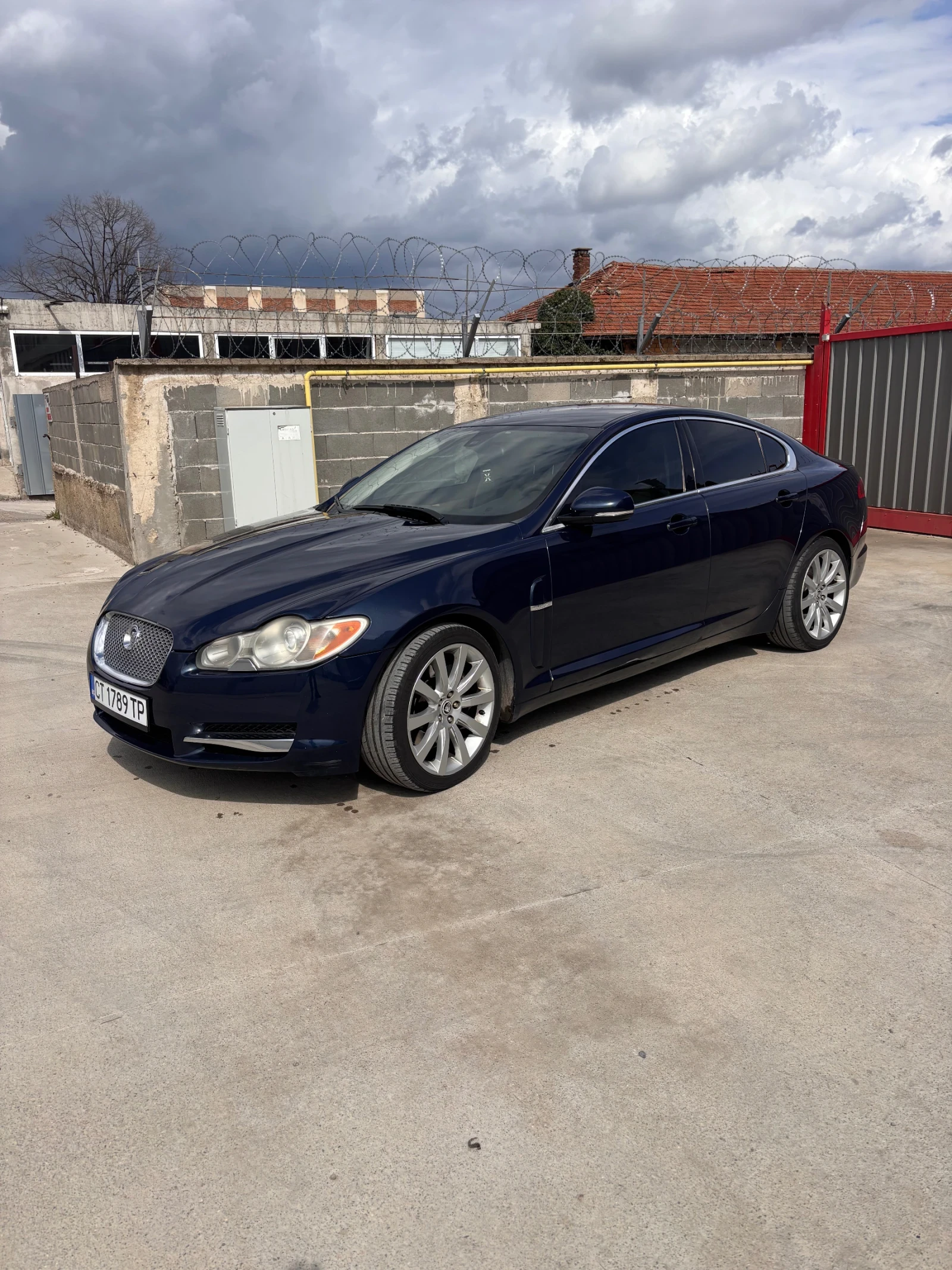 Jaguar Xf 3.0D* BiTurbo* 275к.с.* Кожа* Ксенон, снимка 3 - Автомобили и джипове - 54043378