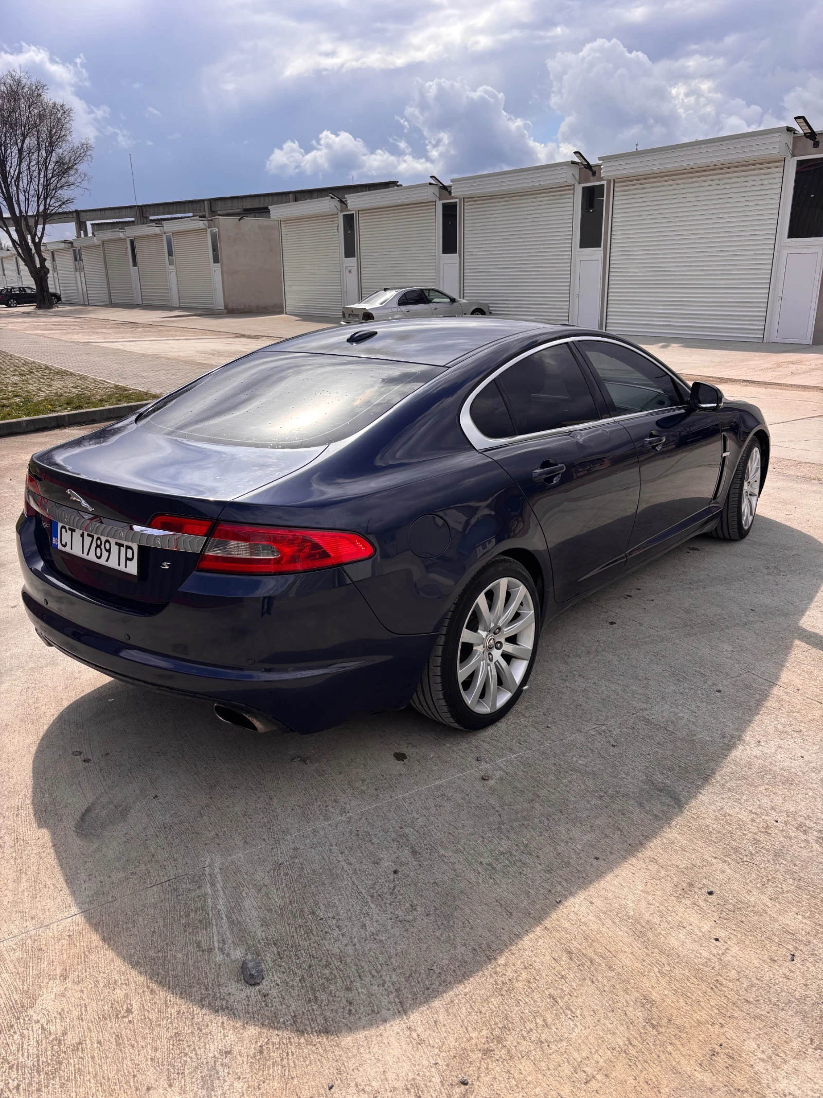 Jaguar Xf 3.0D* BiTurbo* 275к.с.* Кожа* Ксенон, снимка 5 - Автомобили и джипове - 54043378
