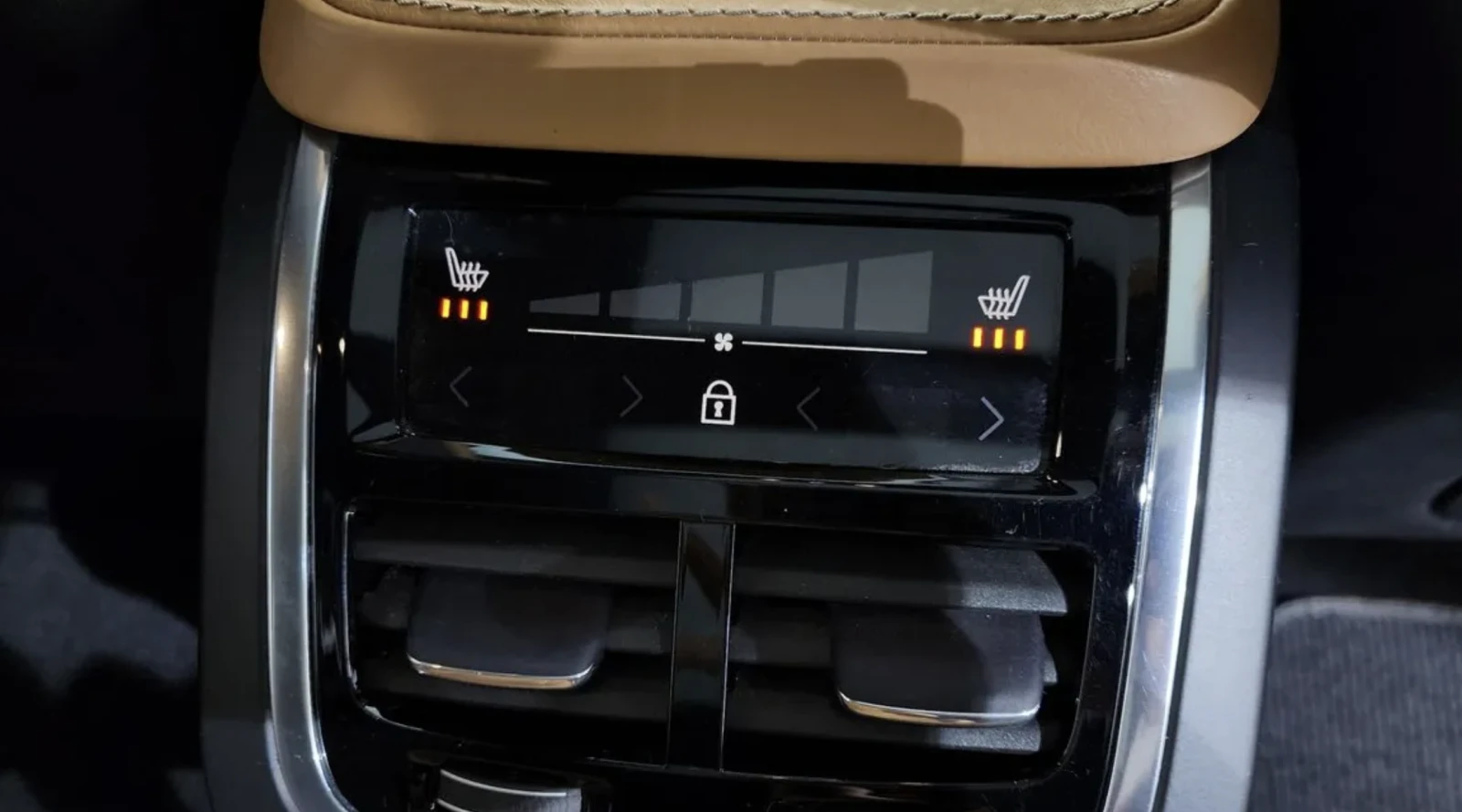 Volvo V90 Cross Country INSCRIPTION/Bowers & Wilkins/360 КАМЕРИ/FULL, снимка 15 - Автомобили и джипове - 54328957