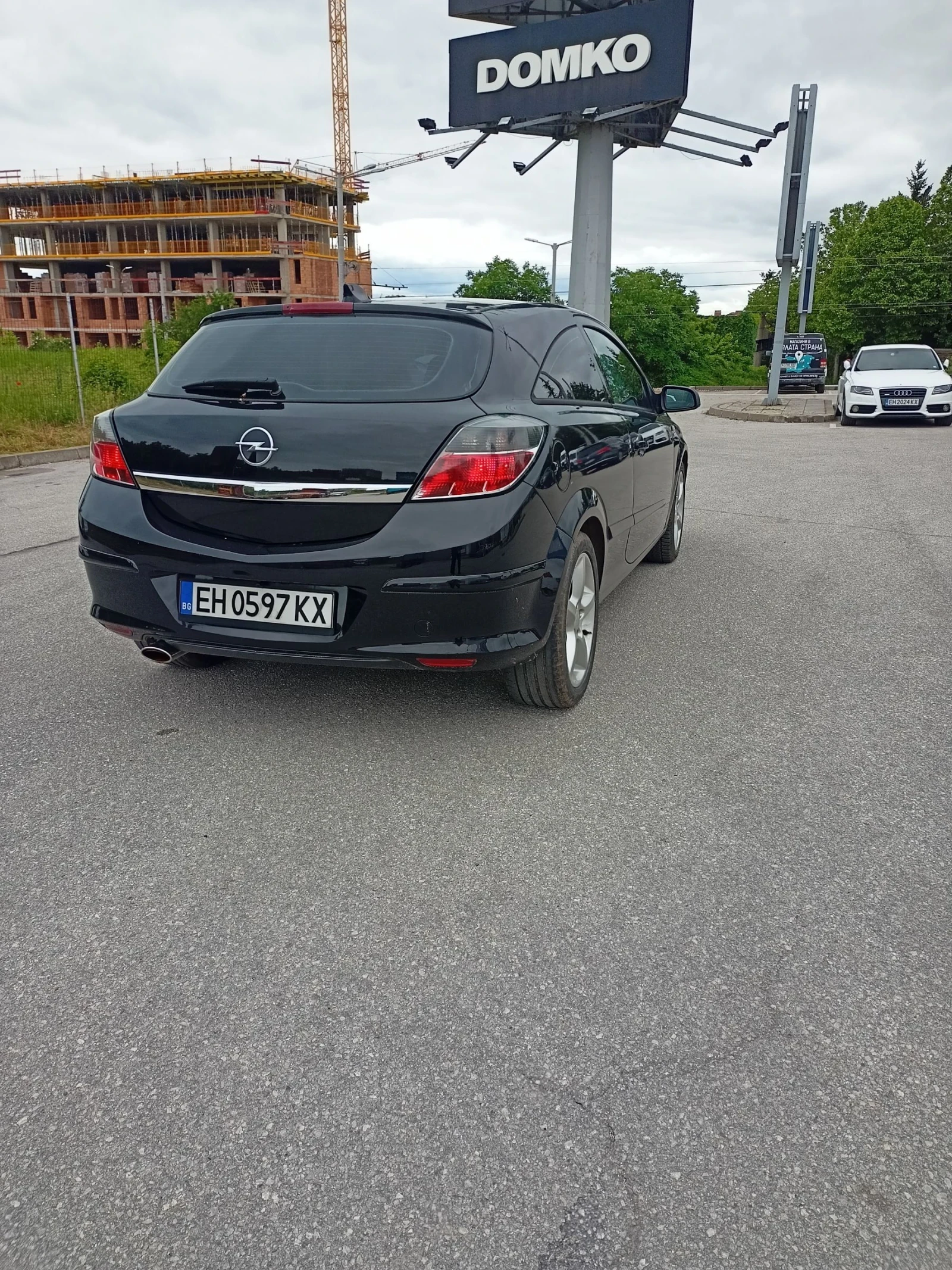 Opel Astra H, снимка 2 - Автомобили и джипове - 54610078