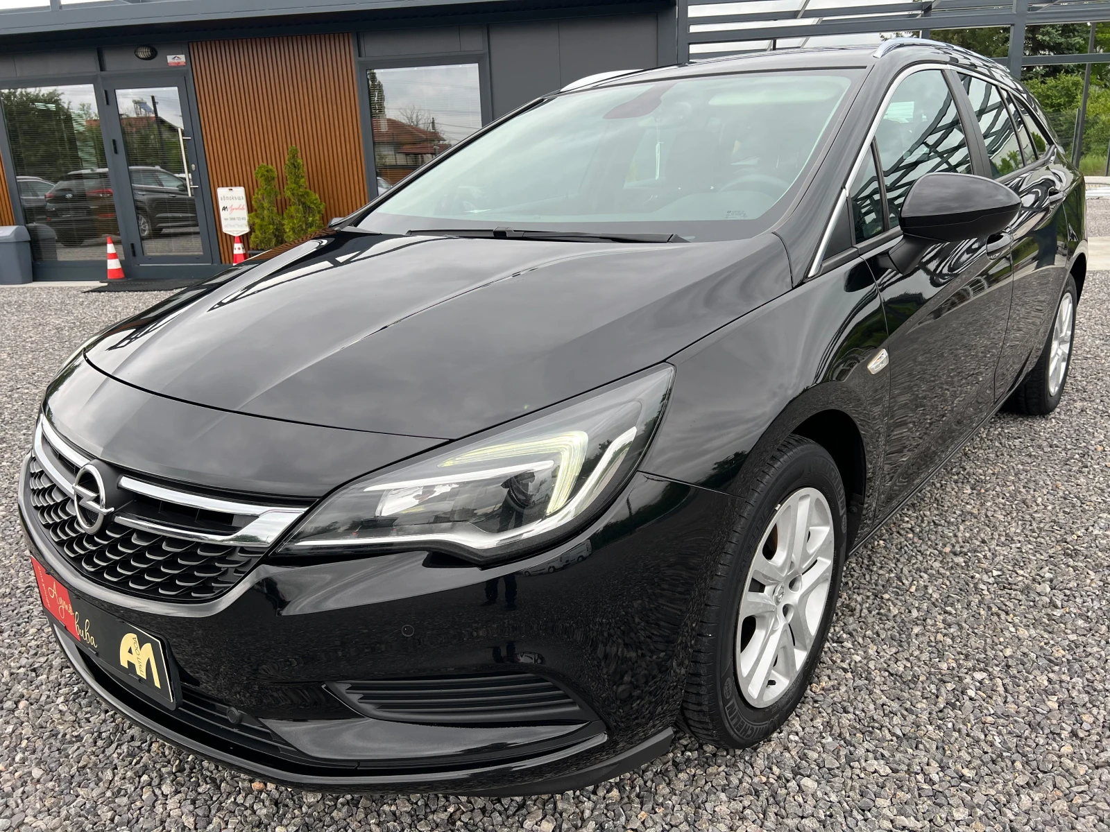 Opel Astra 1.6CDTi ОБСЛУЖЕНА/WOLBD8EG7H8042016/НАВИГАЦИЯ/PDC