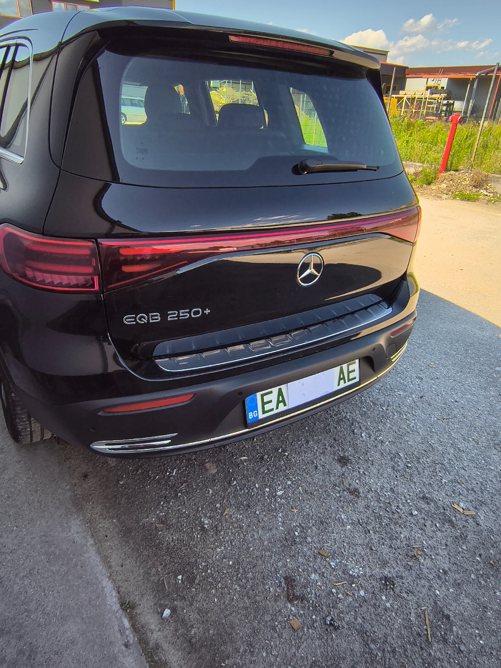 Mercedes-Benz EQB EQB 250+ , снимка 5 - Автомобили и джипове - 55363503