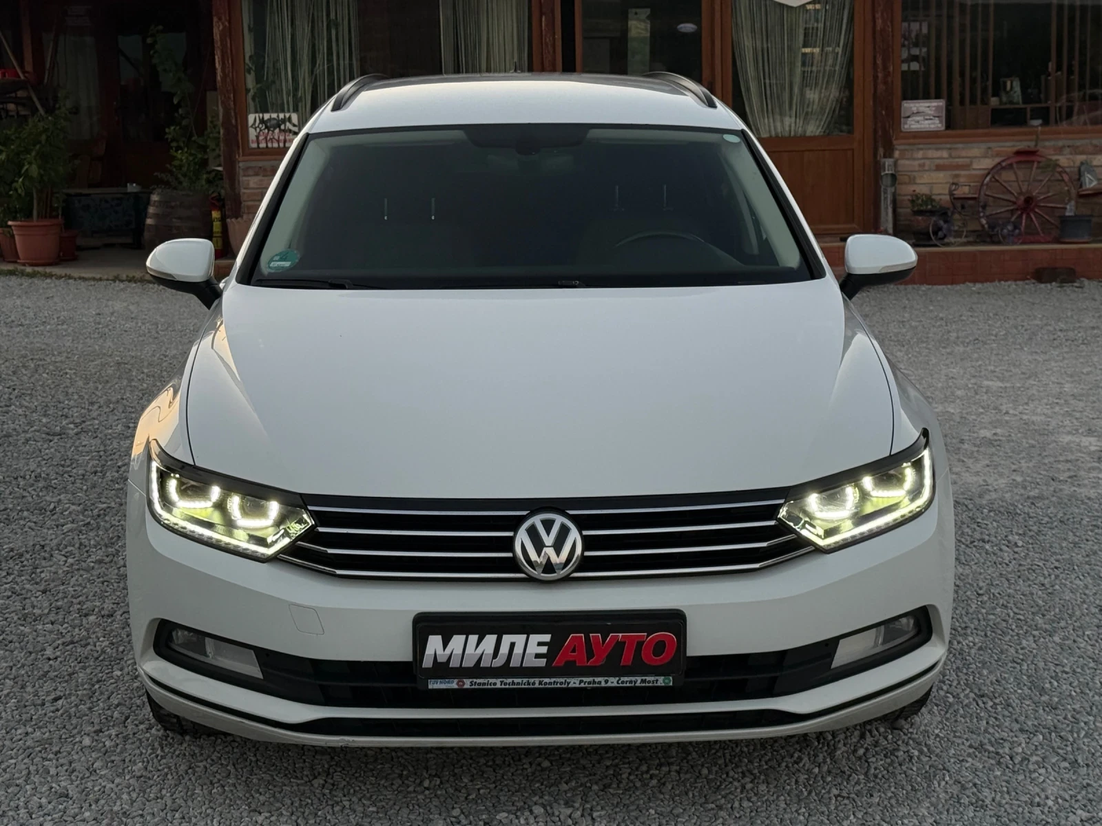 VW Passat 2.0TDi Нави Дисктроник Подгрев, снимка 3 - Автомобили и джипове - 55654074